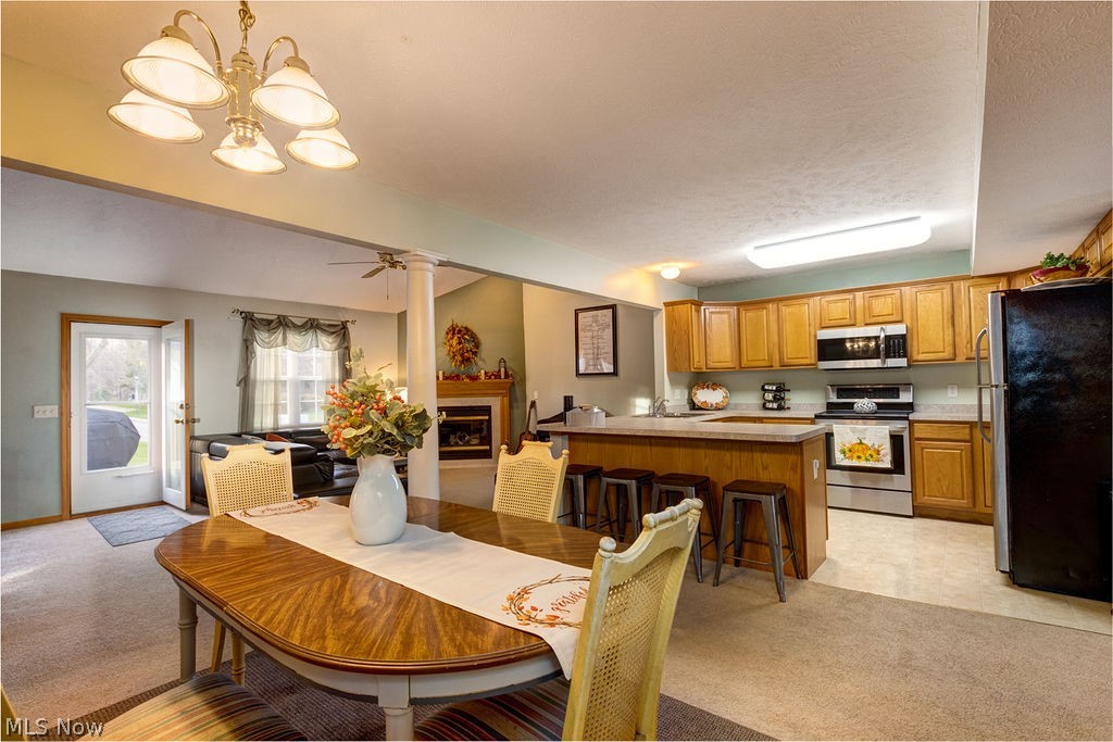 Schooners Cover Condos Ph 01b - Residential