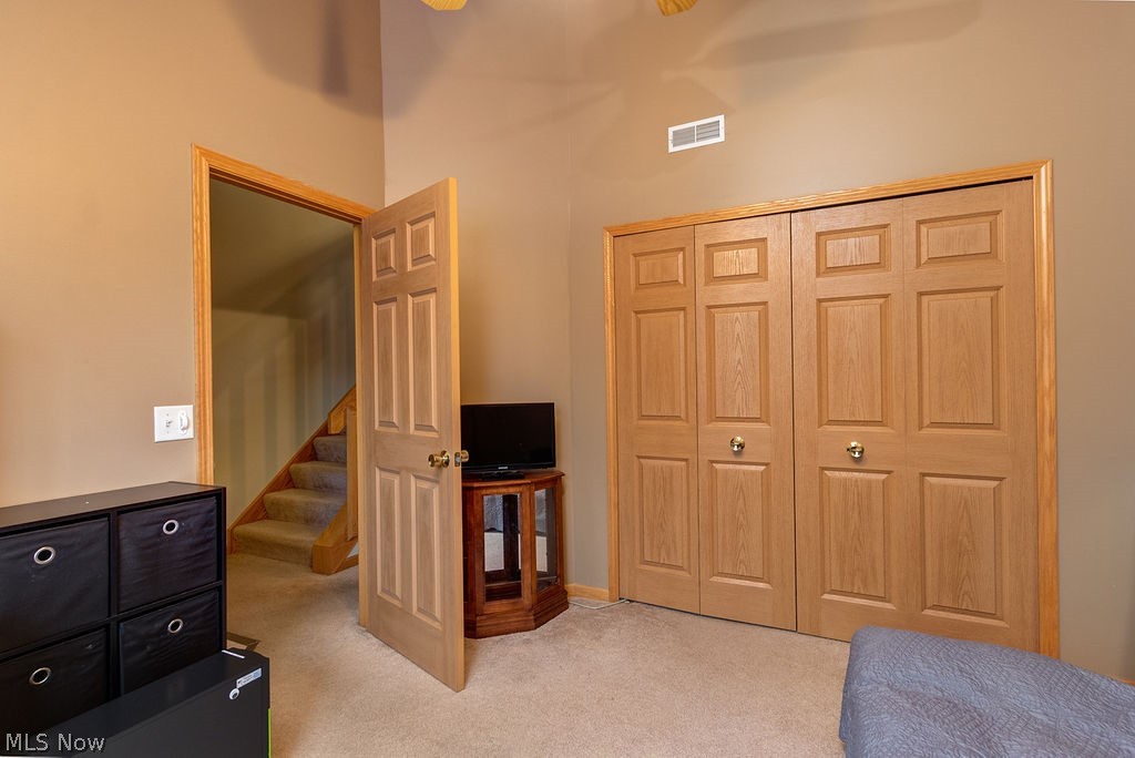 Schooners Cover Condos Ph 01b - Residential