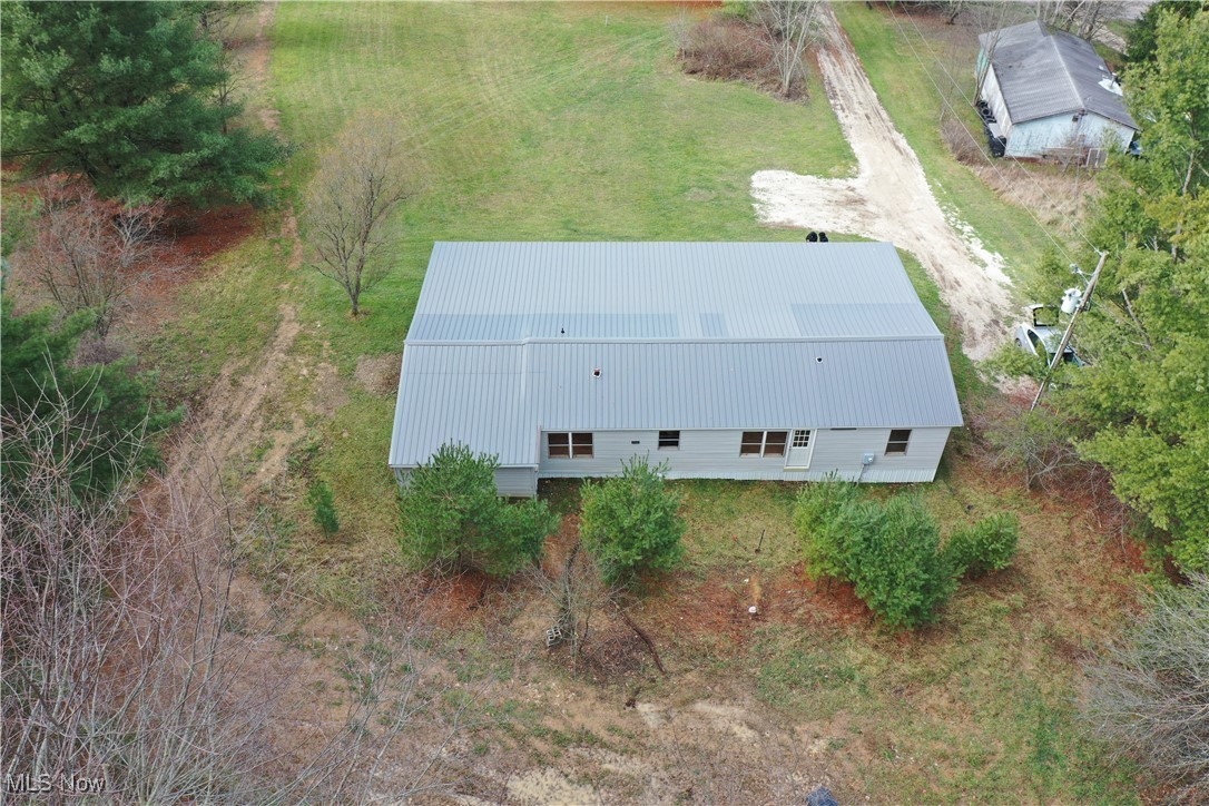 406 Avalon Road, Dellroy, Ohio image 32