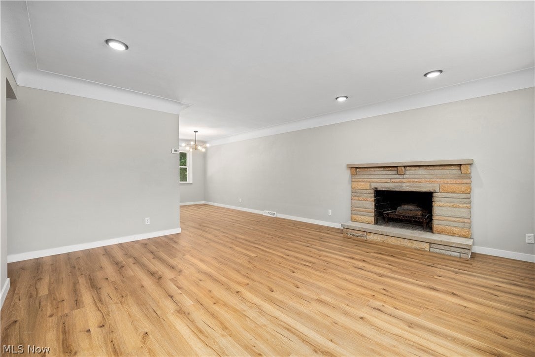 3815 Spencer Road