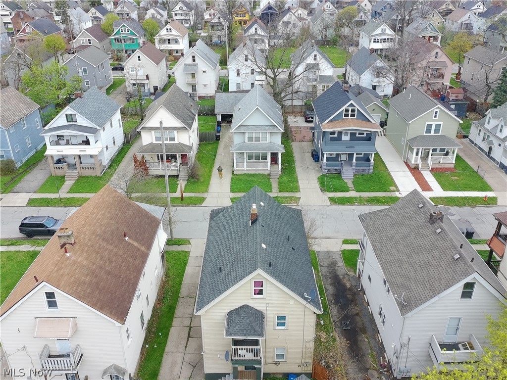 Brugge Farms - Residential Income