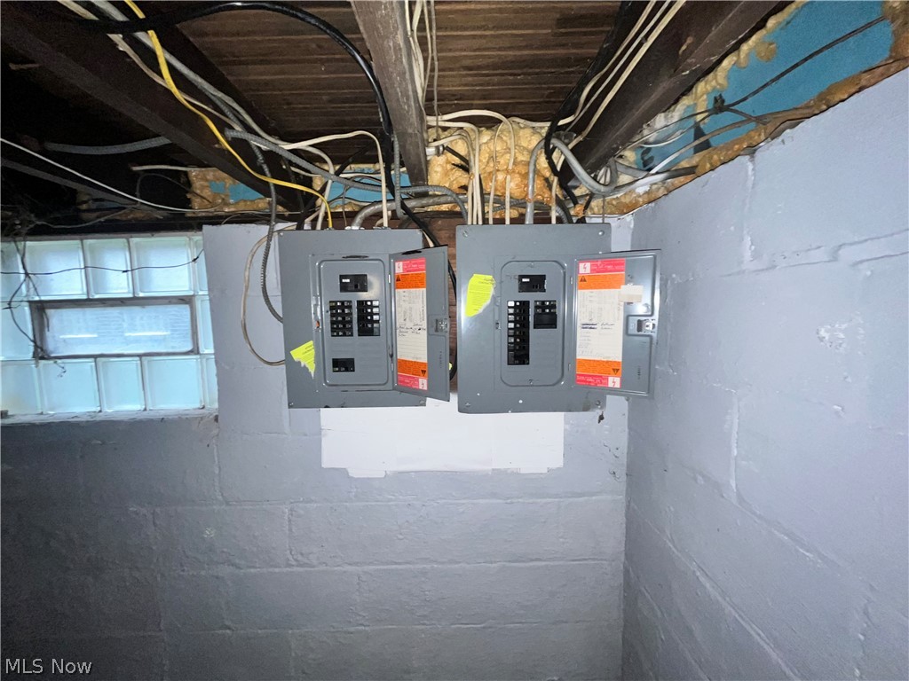 Brugge Farms - Residential Income