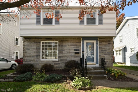 Tiny photo for 1444 Oakwood Avenue, Akron, OH 44301 (MLS # 5253269)