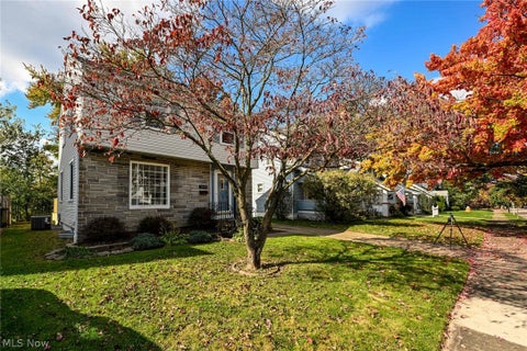 Tiny photo for 1444 Oakwood Avenue, Akron, OH 44301 (MLS # 5253269)