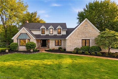 Photo of 8315 Misty Ridge Trail, Poland, OH 44514 (MLS # 5209284)