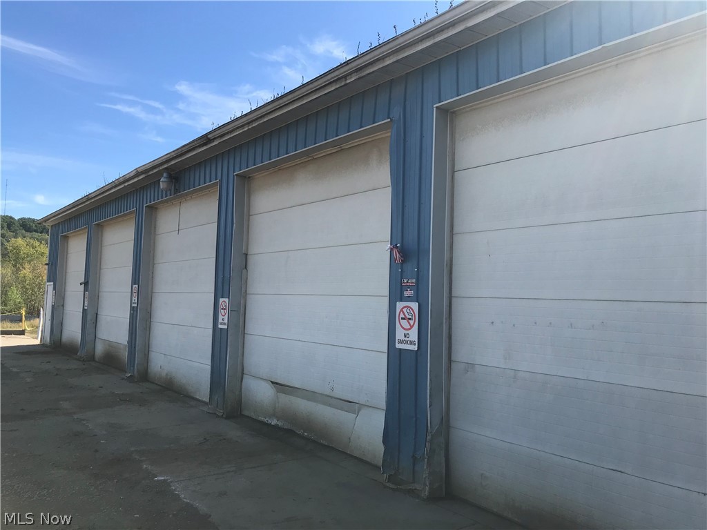 Horsefield Tr - Commercial Lease