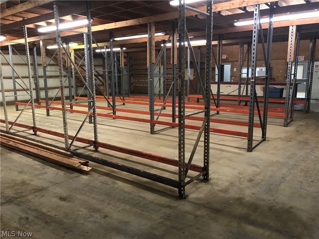 Horsefield Tr - Commercial Lease