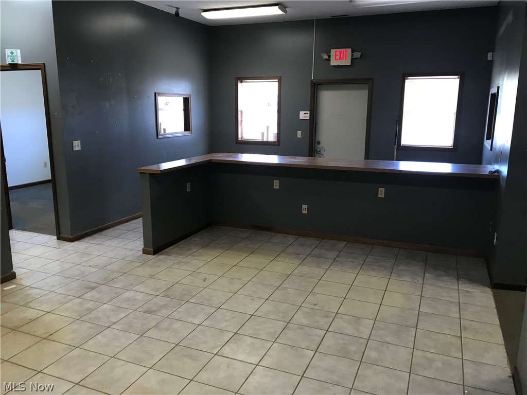 Horsefield Tr - Commercial Lease