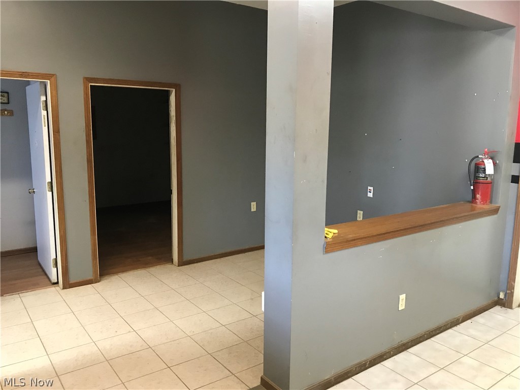 Horsefield Tr - Commercial Lease