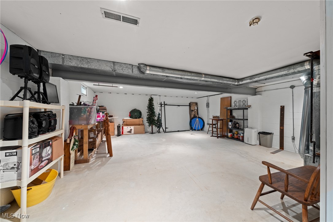 7155 Hoverland Street, Massillon, Ohio image 43