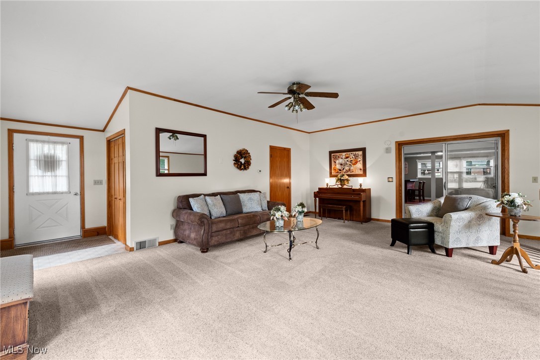 7155 Hoverland Street, Massillon, Ohio image 35
