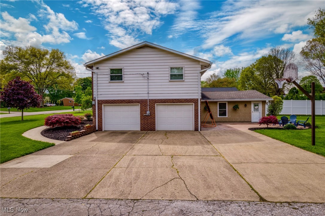 7155 Hoverland Street, Massillon, Ohio image 47
