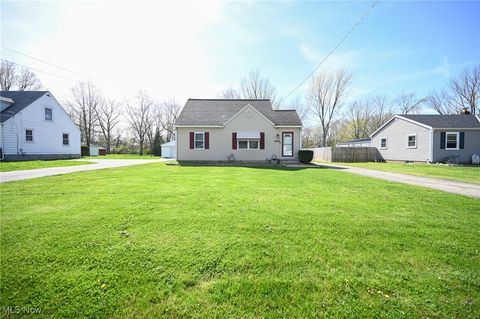 5884 Stearns Road, North Olmsted, OH 44070 - #: 5116624