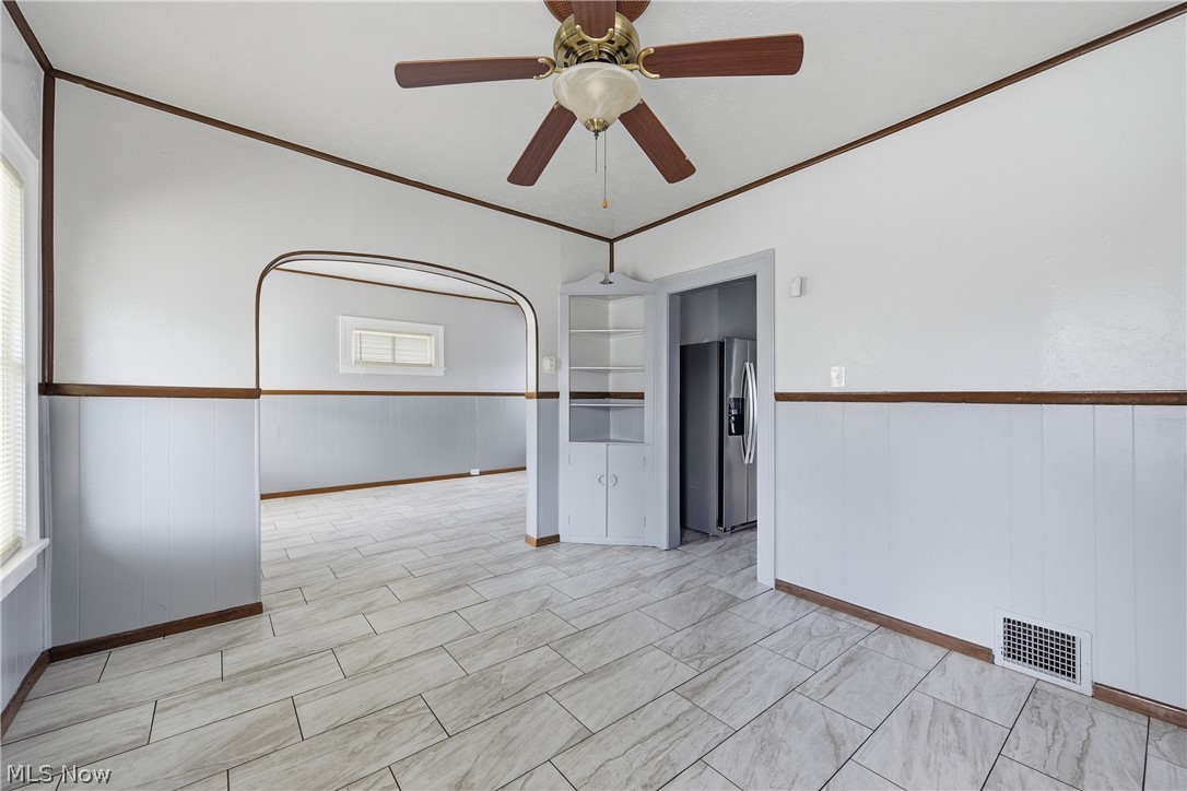 E R Cowins West 95th Street Su - Residential