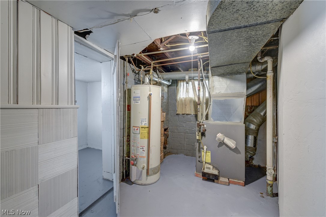 E R Cowins West 95th Street Su - Residential