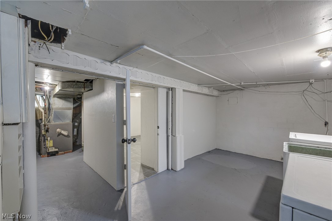 E R Cowins West 95th Street Su - Residential