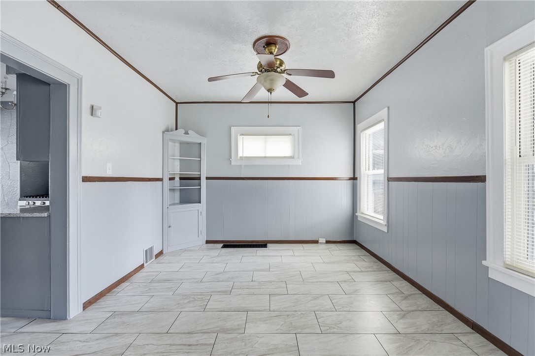 E R Cowins West 95th Street Su - Residential