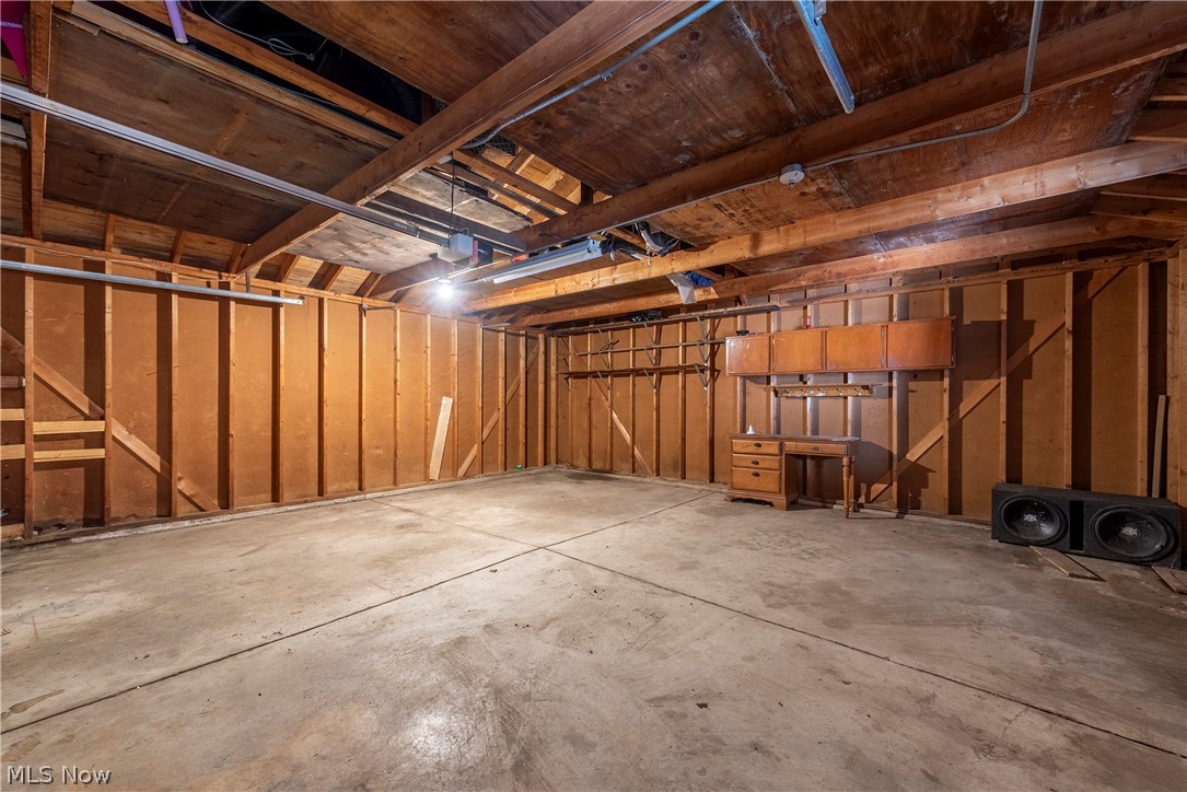 E R Cowins West 95th Street Su - Residential