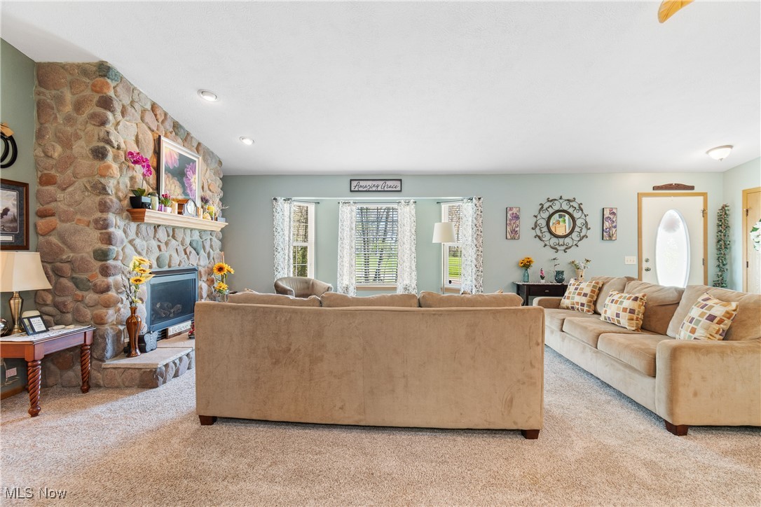 608 Lynnview Street, Hartville, Ohio image 19