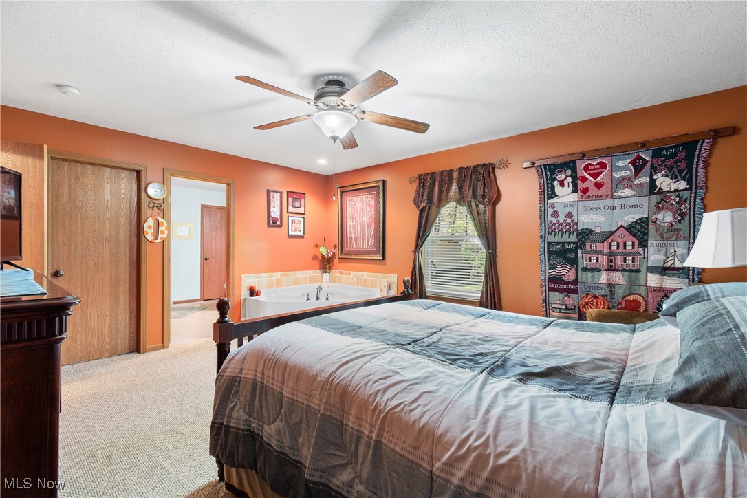 608 Lynnview Street, Hartville, Ohio image 26