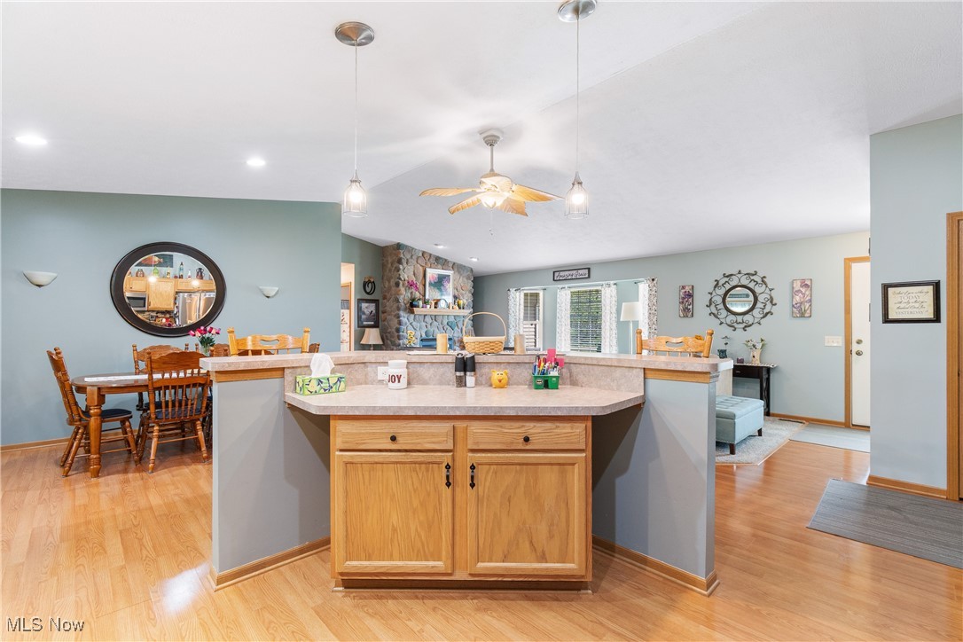 608 Lynnview Street, Hartville, Ohio image 14