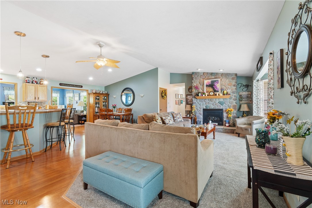 608 Lynnview Street, Hartville, Ohio image 16