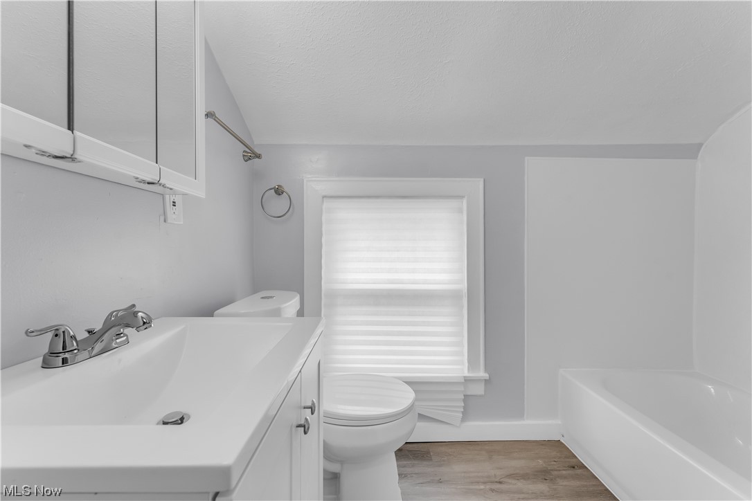 S H Kleinmans Regal Park - Residential Lease