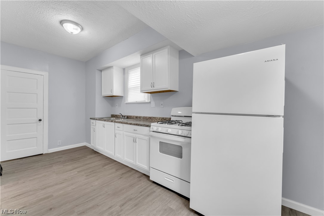 S H Kleinmans Regal Park - Residential Lease