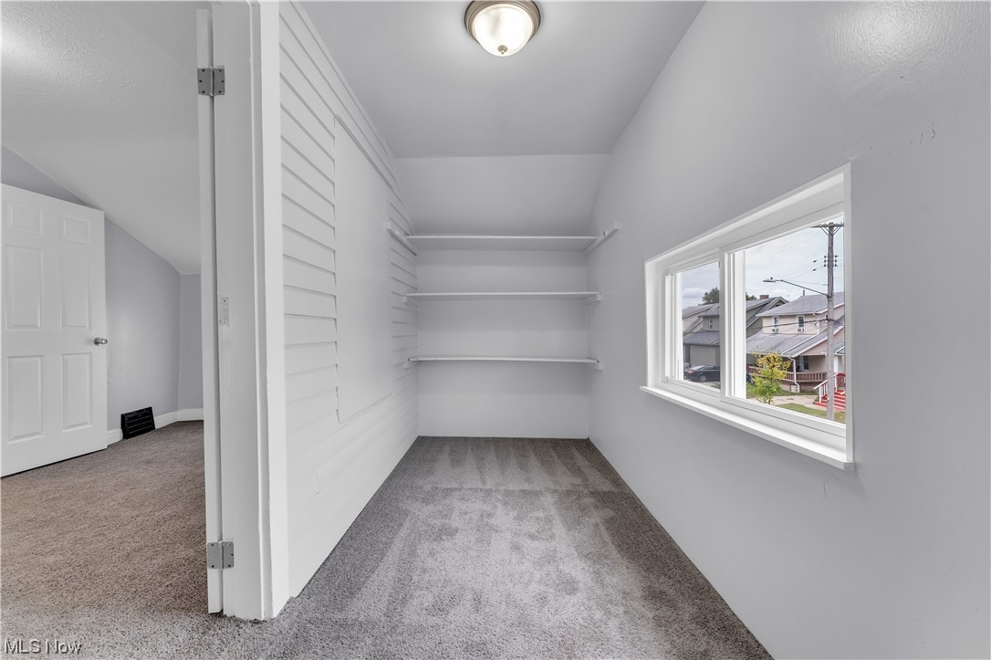 S H Kleinmans Regal Park - Residential Lease