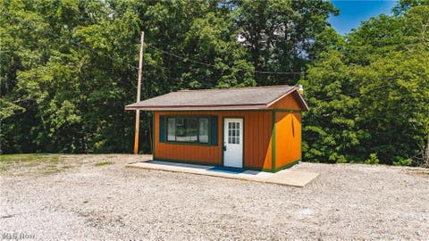 A Hanna HomeFinder account is required to view this listing.