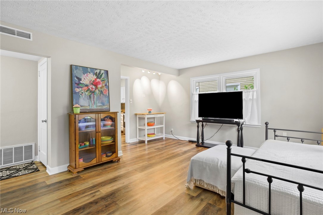 Searlhurst - Residential