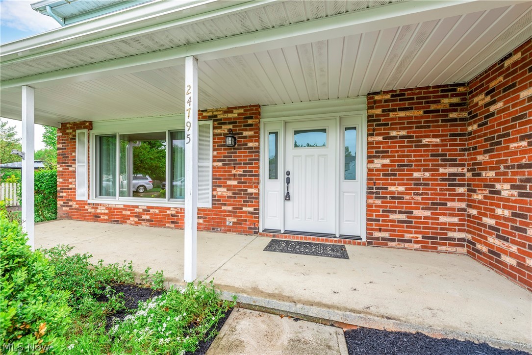 Meadow Lane 02 - Residential