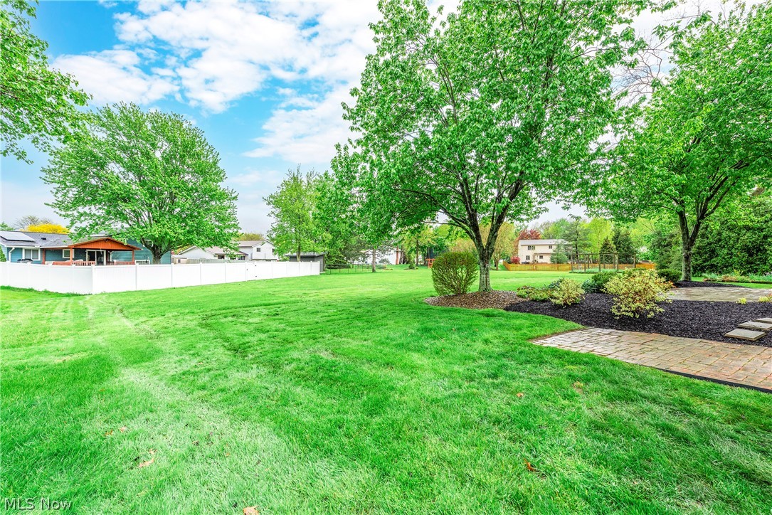 Meadow Lane 02 - Residential