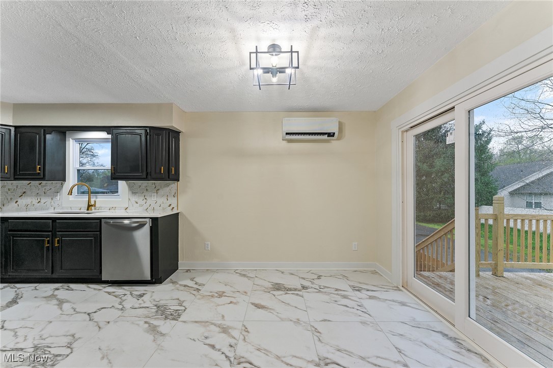 977 Chrysann Drive, Girard, Ohio image 7