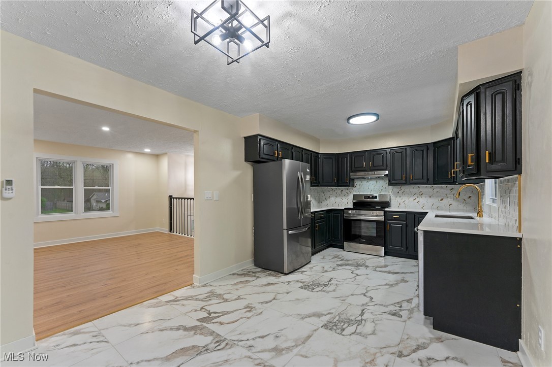 977 Chrysann Drive, Girard, Ohio image 9