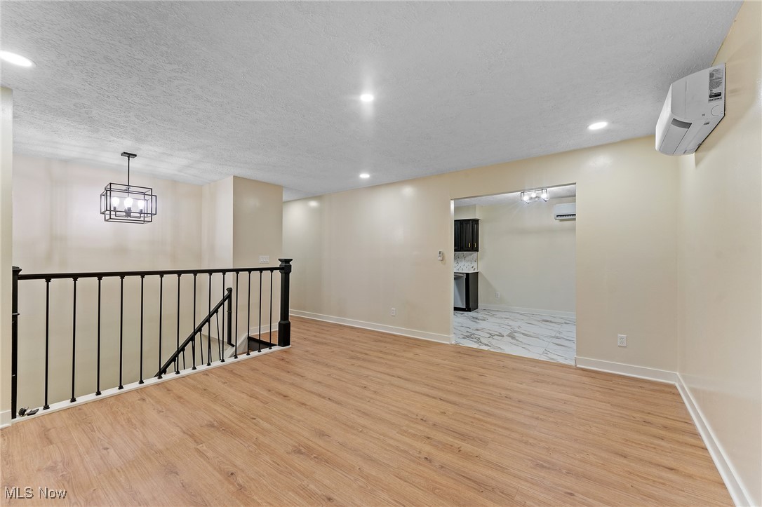 977 Chrysann Drive, Girard, Ohio image 4