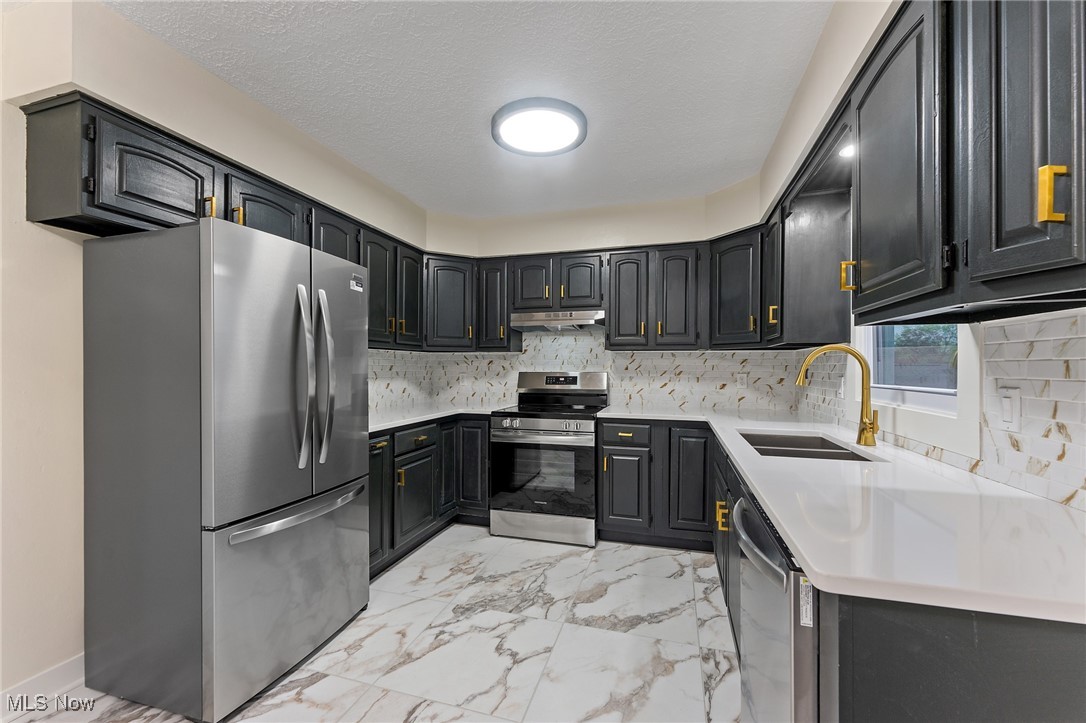 977 Chrysann Drive, Girard, Ohio image 10