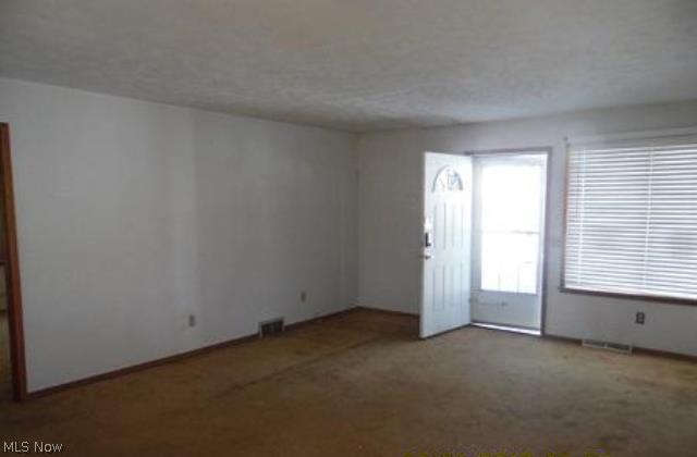 Kiwanis Lake - Residential