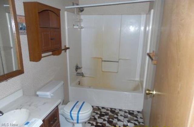 Kiwanis Lake - Residential