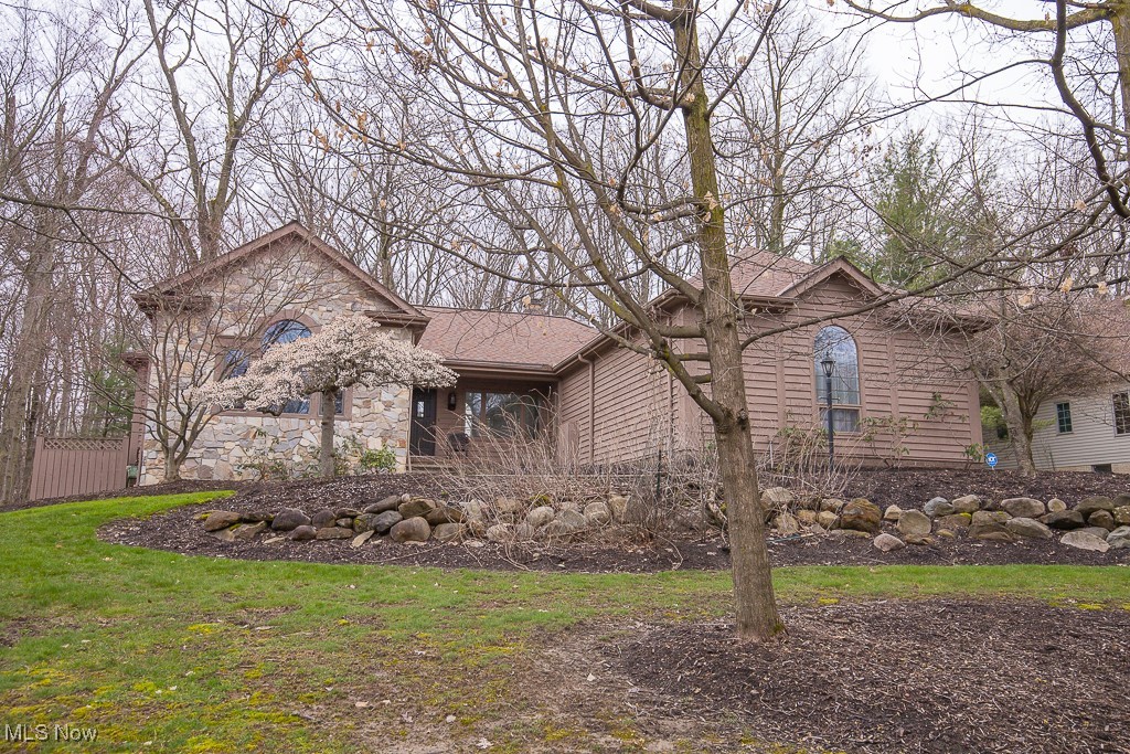 8250 Creekside Trace Trce, Broadview Heights, Ohio image 1