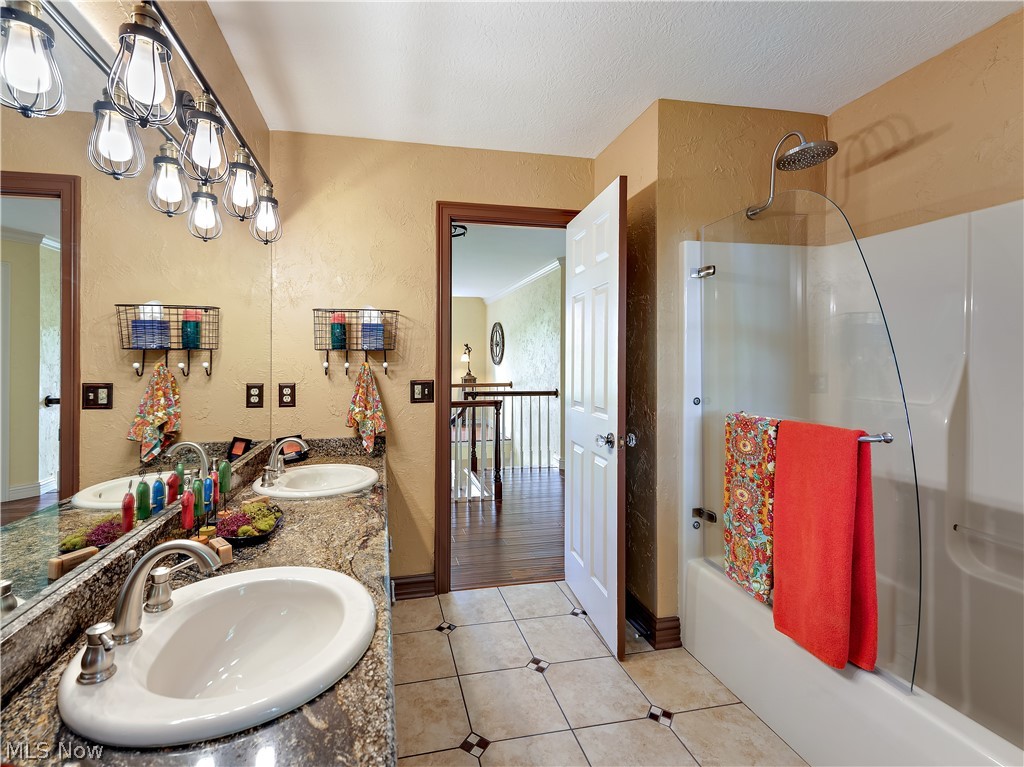 Woods At Nobles Pond - Residential