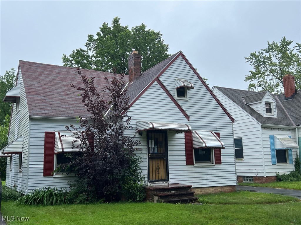 3 Bedroom, 1 Bath, Cape Cod with full basement. 1st floor features eat-in kitchen, 2 bedrooms and bath. Second floor with bedroom. 2 car garage with good sized yard.
All contracts and offers are subject to final review and approval by seller. ** Contracts are not binding unless the entire agreement is ratified by all parties. ** All offers must be submitted by the buyer’s agent via HUBZU AUCTION. Once the offer has been accepted through HUBZU the assigned Asset manager from Altisource will upload through their portal to generate contract addendums. *Please note all offers are subject to HUD approval and must have a valid appraisal to close**Seller Pays”