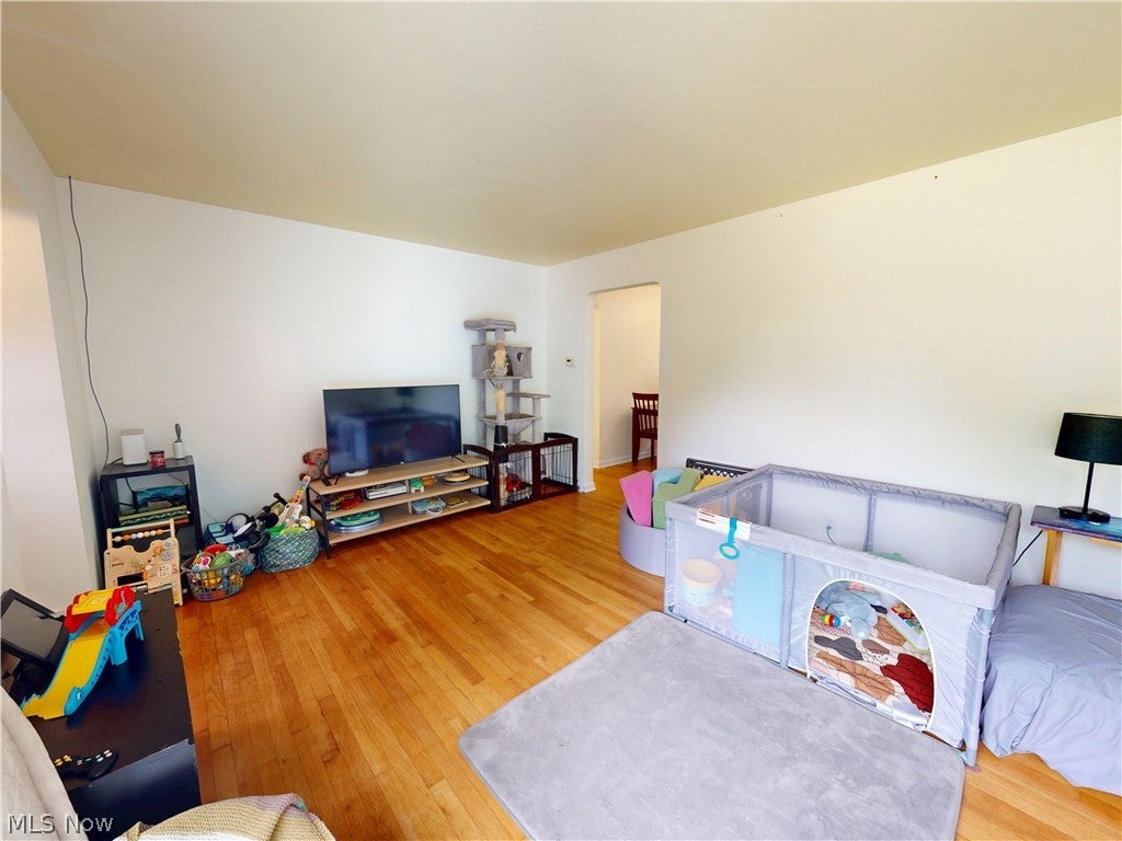 5972 Crossview Road