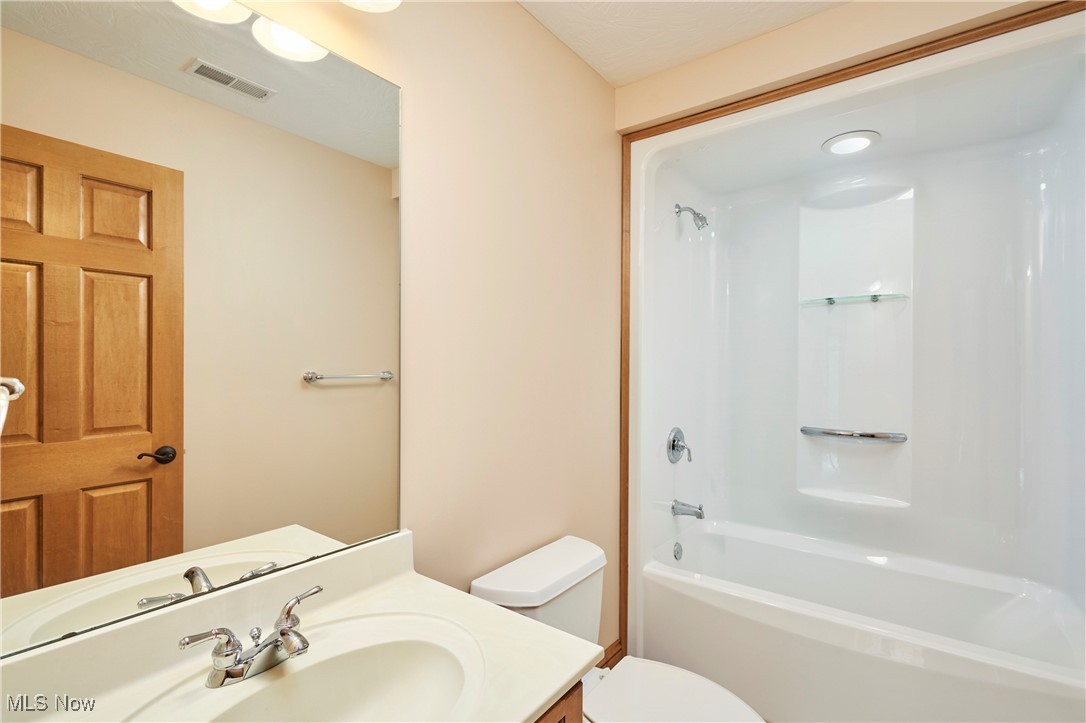 1142 River Valley Trail, Hinckley, Ohio image 35