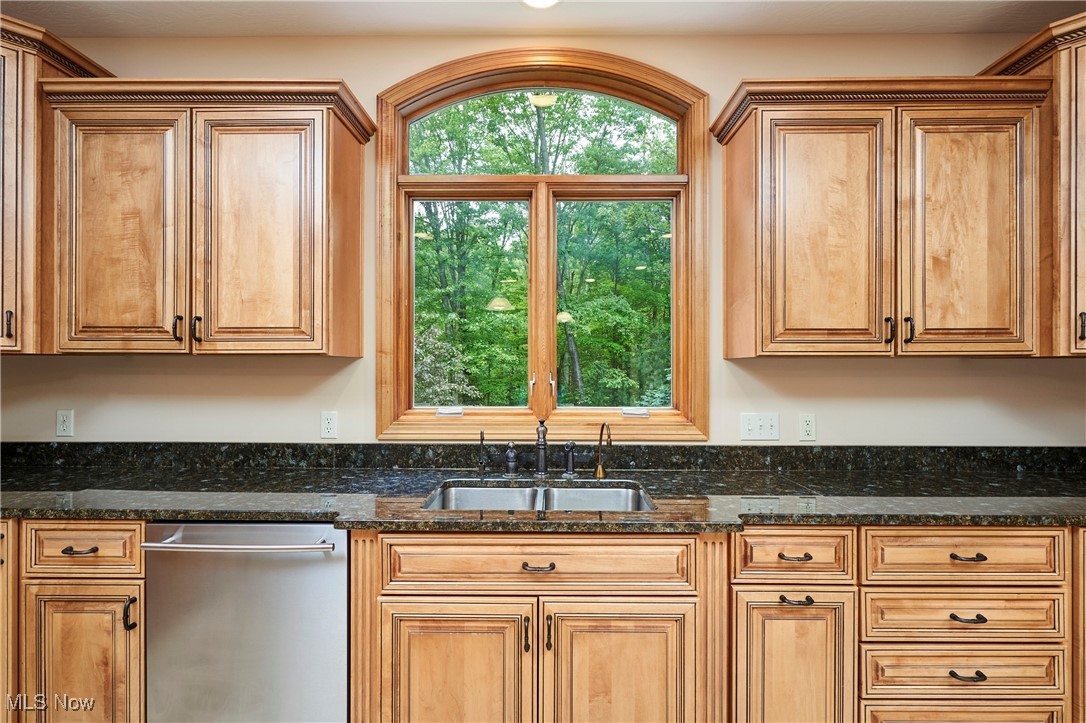 1142 River Valley Trail, Hinckley, Ohio image 12