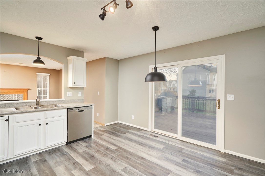 Copley, Ohio 44320, United States, 3 Bedrooms Bedrooms, ,3 BathroomsBathrooms,Residential,Active,190213