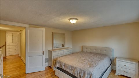 Tiny photo for 633 N 9th Street, Cambridge, OH 43725 (MLS # 5188030)