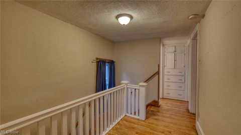 Tiny photo for 633 N 9th Street, Cambridge, OH 43725 (MLS # 5188030)
