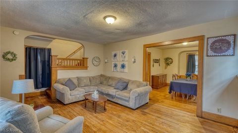 Tiny photo for 633 N 9th Street, Cambridge, OH 43725 (MLS # 5188030)