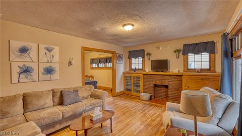 Tiny photo for 633 N 9th Street, Cambridge, OH 43725 (MLS # 5188030)